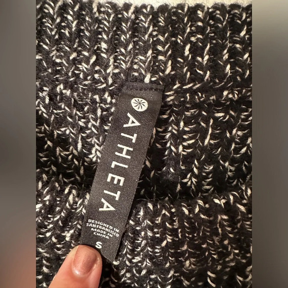 ATHLETA Wool Blend Sierra Crew Neck Sweater Black Marl SMALL Chunky Knit Speckle - Picture 4 of 11